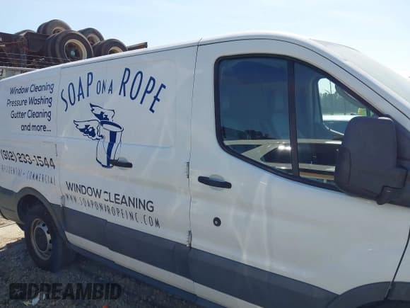 ✅ 2017 Ford Transit • VIN: 1FTYE1ZM6HKA83224 • Лот: 42045091. Опубликован ранее на IAAI с пробегом 94 943 миль. Бесплатный доступ к архиву аукционных продаж из США и подробный отчёт об истории автомобиля на DreamBid. Изображение 13.