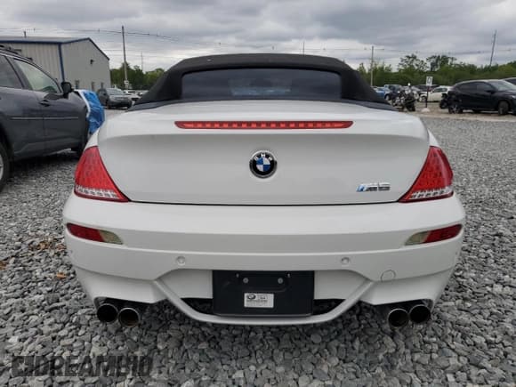 ✅ 2008 BMW 6 Series M6 • VIN: WBSEK93568CY79583 • Lot: 58226955. Wystawiony na Copart z przebiegiem 102 387 mil. Bezpłatny archiwum sprzedaży aukcyjnych z USA i szczegółowy raport historii pojazdu na DreamBid. Zdjęcie 6.