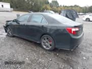 ✅ 2014 Toyota Camry SE • VIN: 4T1BF1FK7EU796795 • Lot: 43545785. Wystawiony na IAAI z przebiegiem 241 455 mil. Bezpłatny archiwum sprzedaży aukcyjnych z USA i szczegółowy raport historii pojazdu na DreamBid. Zdjęcie 3.