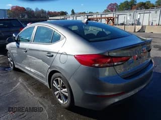 ✅ 2018 Hyundai Elantra Value Edition • VIN: 5NPD84LF2JH389648 • Лот: 43603430. Опубликован ранее на IAAI с пробегом 61 077 миль. Бесплатный доступ к архиву аукционных продаж из США и подробный отчёт об истории автомобиля на DreamBid. Изображение 3.