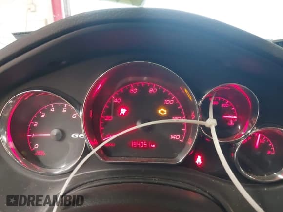 ✅ 2005 Pontiac G6 • VIN: 1G2ZG528454178386 • Lot: 43387065. Wystawiony na IAAI z przebiegiem 194 051 mil. Bezpłatny archiwum sprzedaży aukcyjnych z USA i szczegółowy raport historii pojazdu na DreamBid. Zdjęcie 7.