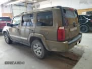 ✅ 2008 Jeep Commander Limited • VIN: 1J8HG58238C243483 • Лот: 85923515. Опубликован ранее на Copart с пробегом 201 037 миль. Бесплатный доступ к архиву аукционных продаж из США и подробный отчёт об истории автомобиля на DreamBid. Изображение 2.