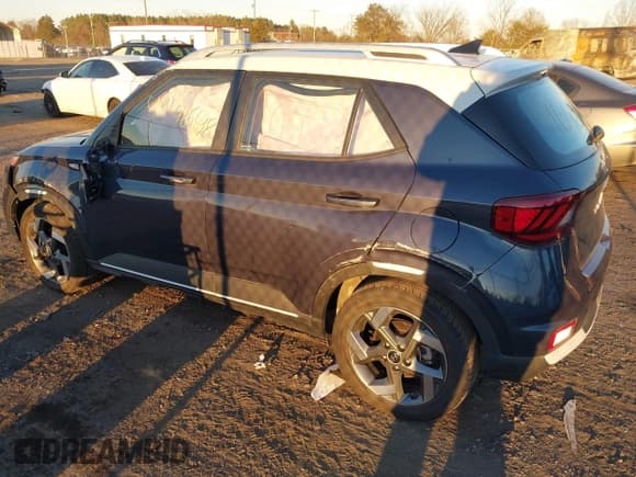 ✅ 2022 Hyundai Venue Limited • VIN: KMHRC8A36NU169568 • Lot: 41046480. Listed on IAAI with 281,967 mi. Free auction sales archive from the USA and detailed vehicle history report at DreamBid. Image 3.