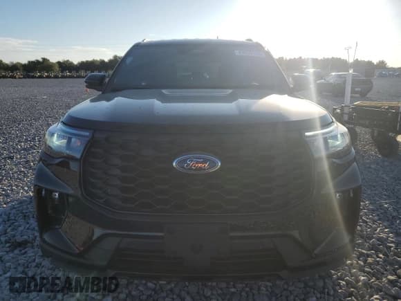 ✅ 2025 Ford Explorer ST-Line • VIN: 1FMUK7KH8SGB89462 • Lot: 89850155. Listed on Copart with 2,966 mi. Free auction sales archive from the USA and detailed vehicle history report at DreamBid. Image 5.