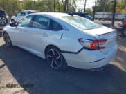 ✅ 2022 Honda Accord Sport • VIN: 1HGCV1F38NA063601 • Лот: 43377056. Опубликован ранее на IAAI с пробегом 56 841 миль. Бесплатный доступ к архиву аукционных продаж из США и подробный отчёт об истории автомобиля на DreamBid. Изображение 3.