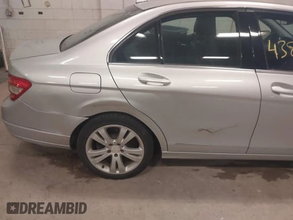 ✅ 2010 Mercedes-Benz C 300 Sport • VIN: WDDGF8BBXAF415454 • Лот: 43854675. Опубликован ранее на IAAI с пробегом 154 790 миль. Бесплатный доступ к архиву аукционных продаж из США и подробный отчёт об истории автомобиля на DreamBid. Изображение 6.