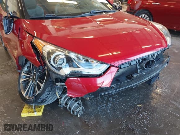 ✅ 2016 Hyundai Veloster Turbo Rally Edition • VIN: KMHTC6AE1GU274968 • Lot: 41026301. Wystawiony na IAAI z przebiegiem 63 438 mil. Bezpłatny archiwum sprzedaży aukcyjnych z USA i szczegółowy raport historii pojazdu na DreamBid. Zdjęcie 6.