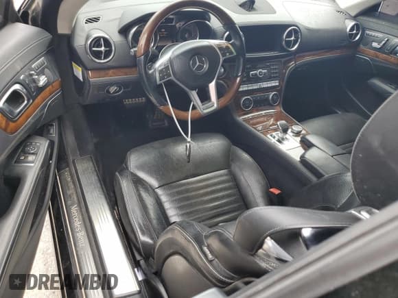 ✅ 2013 Mercedes-Benz SL 550 • VIN: WDDJK7DAXDF009453 • Lot: 59589955. Listed on Copart with 106,572 mi. Free auction sales archive from the USA and detailed vehicle history report at DreamBid. Image 8.