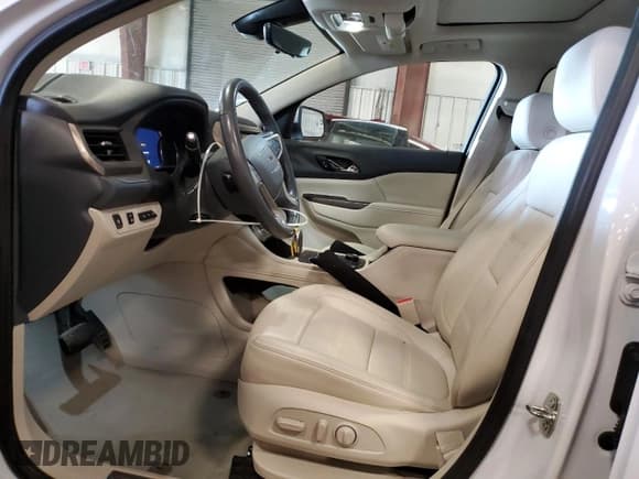 ✅ 2022 GMC Acadia Denali • VIN: 1GKKNXLS8NZ176821 • Lot: 81315895. Wystawiony na Copart z przebiegiem 35 798 mil. Bezpłatny archiwum sprzedaży aukcyjnych z USA i szczegółowy raport historii pojazdu na DreamBid. Zdjęcie 7.