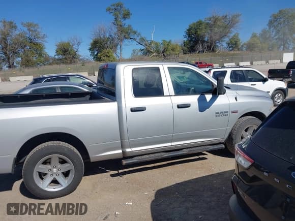 ✅ 2014 Ram 1500 Express • VIN: 1C6RR7FT2ES177823 • Lot: 43403703. Wystawiony na IAAI z przebiegiem 191 925 mil. Bezpłatny archiwum sprzedaży aukcyjnych z USA i szczegółowy raport historii pojazdu na DreamBid. Zdjęcie 14.