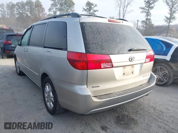 ✅ 2004 Toyota Sienna XLE • VIN: 5TDZA22C94S162168 • Лот: 43766804. Опубликован ранее на IAAI с пробегом 219 828 миль. Бесплатный доступ к архиву аукционных продаж из США и подробный отчёт об истории автомобиля на DreamBid. Изображение 3.