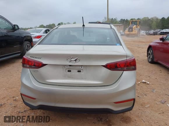 ✅ 2020 Hyundai Accent SE • VIN: 3KPC24A68LE099132 • Lot: 41923649. Wystawiony na IAAI z przebiegiem 100 098 mil. Bezpłatny archiwum sprzedaży aukcyjnych z USA i szczegółowy raport historii pojazdu na DreamBid. Zdjęcie 17.