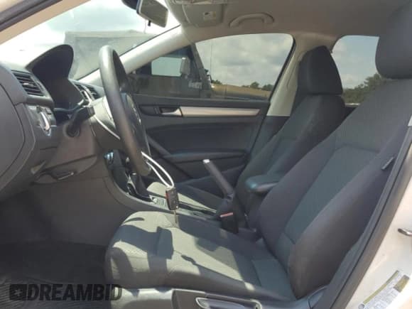 ✅ 2012 Volkswagen Passat S • VIN: 1VWAH7A34CC082507 • Лот: 65336205. Опубликован ранее на Copart с пробегом 152 624 миль. Бесплатный доступ к архиву аукционных продаж из США и подробный отчёт об истории автомобиля на DreamBid. Изображение 7.