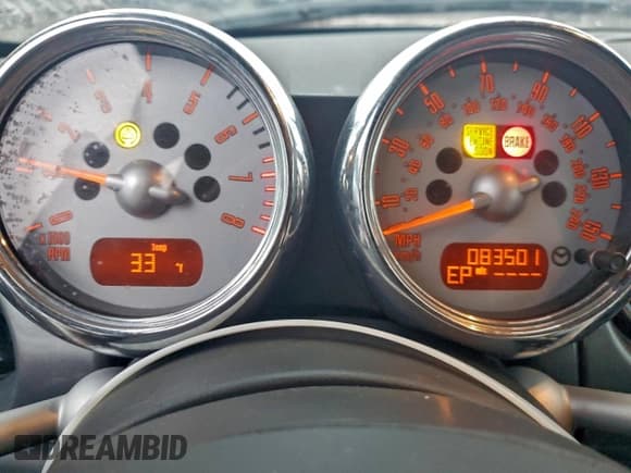 ✅ 2007 MINI Convertible S • VIN: WMWRH33527TL94583 • Лот: 95876245. Опубликован ранее на Copart с пробегом 83 501 миль. Бесплатный доступ к архиву аукционных продаж из США и подробный отчёт об истории автомобиля на DreamBid. Изображение 9.