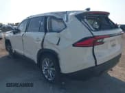 ✅ 2024 Toyota Highlander XLE • VIN: 5TDAAAB57RS011703 • Lot: 43160892. Listed on IAAI with Not provided. Free auction sales archive from the USA and detailed vehicle history report at DreamBid. Image 3.