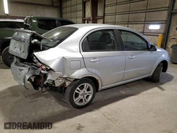 2011 Chevrolet Aveo 1LT z VIN KL1TD5DE9BB224161, wystawiony jako Copart lot #82791514 z przebiegiem 72 258 mil mil oraz Szkoda całkowita • Salvage title. Historia ofert i sprzedaży dostępna na DreamBid. Obrazek 3.