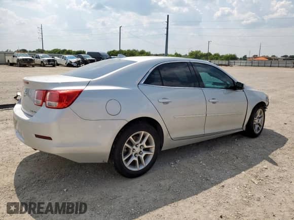 2014 Chevrolet Malibu LT z VIN 1G11C5SLXEF235406, wystawiony jako Copart lot #80748175 z przebiegiem 70 682 mil mil oraz Szkoda całkowita • Salvage title. Historia ofert i sprzedaży dostępna na DreamBid. Obrazek 3.