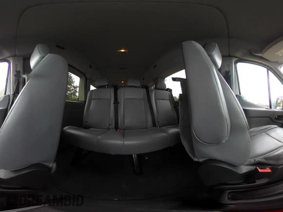 ✅ 2016 Ford Transit XL • VIN: 1FBAX2CM6GKA32190 • Лот: 43318128. Опубликован ранее на IAAI с пробегом 121 087 миль. Бесплатный доступ к архиву аукционных продаж из США и подробный отчёт об истории автомобиля на DreamBid. Изображение 18.