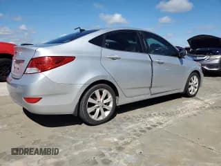 ✅ 2013 Hyundai Accent GLS • VIN: KMHCU4AE3DU399242 • Лот: 73935514. Опубликован ранее на Copart с пробегом Не указан. Бесплатный доступ к архиву аукционных продаж из США и подробный отчёт об истории автомобиля на DreamBid. Изображение 3.