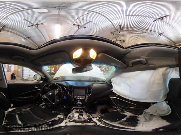 2015 Hyundai Santa Fe Limited with VIN KM8SR4HF4FU116779, listed as a IAAI auction lot 41595910 with 148,992 mi miles and . Bid and sale history available at DreamBid. Image 18.