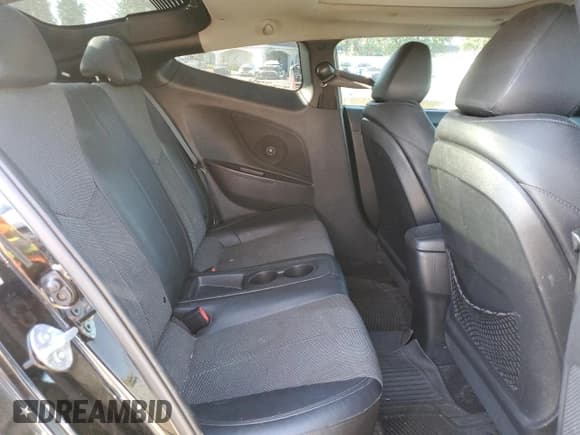 ✅ 2013 Hyundai Veloster w/Black Int • VIN: KMHTC6AD2DU172856 • Lot: 48562135. Wystawiony na Copart z przebiegiem 74 085 mil. Bezpłatny archiwum sprzedaży aukcyjnych z USA i szczegółowy raport historii pojazdu na DreamBid. Zdjęcie 10.