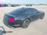 ✅ 2020 Ford Mustang EcoBoost Premium • VIN: 1FA6P8TH5L5177999 • Lot: 41894483. Wystawiony na IAAI z przebiegiem 74 158 mil. Bezpłatny archiwum sprzedaży aukcyjnych z USA i szczegółowy raport historii pojazdu na DreamBid. Zdjęcie 4.