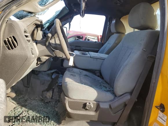 ✅ 2014 Ford F-250 XL • VIN: 1FDBF2B67EEA23947 • Lot: 92406985. Listed on Copart with Not provided. Free auction sales archive from the USA and detailed vehicle history report at DreamBid. Image 7.