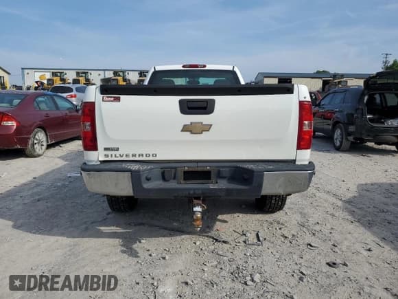 ✅ 2008 Chevrolet Silverado 1500 Work Truck • VIN: 1GCEC14048Z321785 • Lot: 59514405. Listed on Copart with 157,403 mi. Free auction sales archive from the USA and detailed vehicle history report at DreamBid. Image 6.