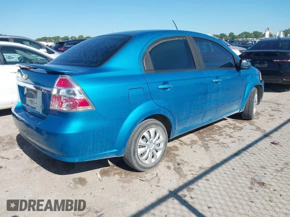 ✅ 2009 Chevrolet Aveo 1LT • VIN: KL1TD56E39B645672 • Lot: 42062896. Wystawiony na IAAI z przebiegiem 131 927 mil. Bezpłatny archiwum sprzedaży aukcyjnych z USA i szczegółowy raport historii pojazdu na DreamBid. Zdjęcie 4.