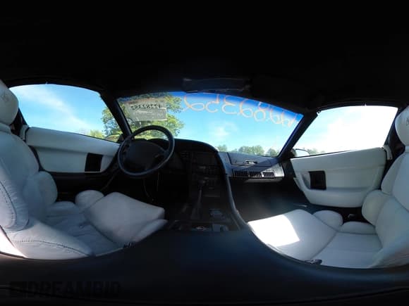 ✅ 1993 Chevrolet Corvette • VIN: 1G1YY33P4P5115339 • Lot: 42282352. Listed on IAAI with 90,578 mi. Free auction sales archive from the USA and detailed vehicle history report at DreamBid. Image 24.