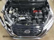 ✅ 2022 Nissan Kicks S • VIN: 3N1CP5BV8NL518577 • Lot: 45365245. Wystawiony na Copart z przebiegiem 70 237 mil. Bezpłatny archiwum sprzedaży aukcyjnych z USA i szczegółowy raport historii pojazdu na DreamBid. Zdjęcie 11.