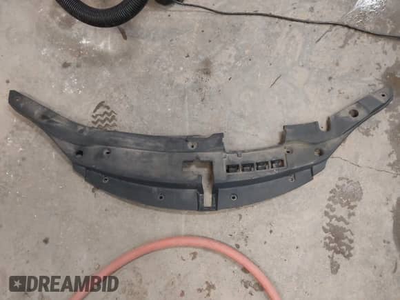 2016 Toyota Camry SE with VIN 4T1BF1FK8GU247478, listed as a IAAI auction lot 43157552 with 102,707 mi miles and . Bid and sale history available at DreamBid. Image 12.