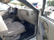 ✅ 2003 Chevrolet S-10 LS • VIN: 1GCCS19X538244231 • Лот: 43365375. Опубликован ранее на IAAI с пробегом 242 501 миль. Бесплатный доступ к архиву аукционных продаж из США и подробный отчёт об истории автомобиля на DreamBid. Изображение 5.