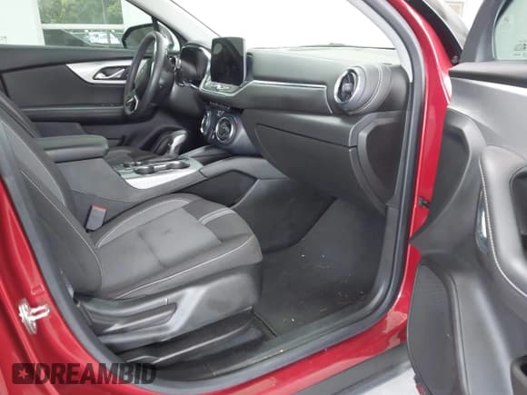 ✅ 2023 Chevrolet Blazer LT • VIN: 3GNKBCR47PS182610 • Lot: 42876141. Listed on IAAI with 42,825 mi. Free auction sales archive from the USA and detailed vehicle history report at DreamBid. Image 5.