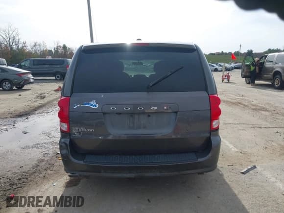 ✅ 2017 Dodge Grand Caravan SXT • VIN: 2C4RDGCG1HR726335 • Lot: 43658621. Listed on IAAI with 229,574 mi. Free auction sales archive from the USA and detailed vehicle history report at DreamBid. Image 16.