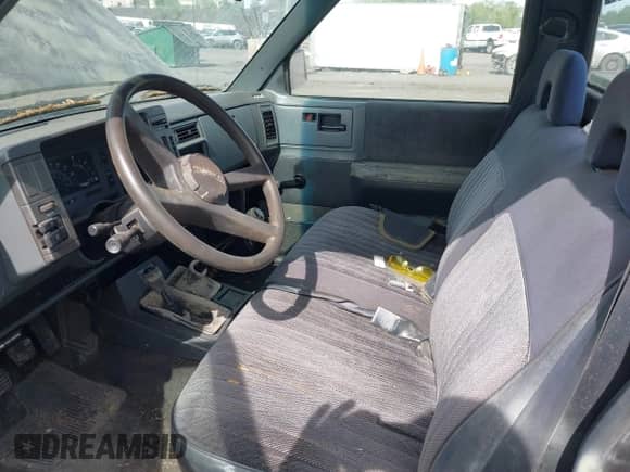 1993 Chevrolet S-10 EL X81 с VIN 1GCCT14Z4P8194501, выставлен на аукционе IAAI как лот 42257001 с пробегом 134 414 миль миль и . История ставок и продаж доступна на DreamBid. Изображение 5.