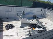 ✅ 2023 Ford F-150 XL • VIN: 1FTMF1CB9PKE58816 • Lot: 43108956. Wystawiony na IAAI z przebiegiem 64 473 mil. Bezpłatny archiwum sprzedaży aukcyjnych z USA i szczegółowy raport historii pojazdu na DreamBid. Zdjęcie 12.