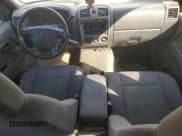 ✅ 2006 Chevrolet Colorado 2LT • VIN: 1GCDT136168114341 • Лот: 75243394. Опубликован ранее на Copart с пробегом 274 611 миль. Бесплатный доступ к архиву аукционных продаж из США и подробный отчёт об истории автомобиля на DreamBid. Изображение 8.