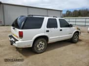 ✅ 2005 Chevrolet Blazer LS • VIN: 1GNDT13X35K111281 • Lot: 50755405. Wystawiony na Copart z przebiegiem Nie podano. Bezpłatny archiwum sprzedaży aukcyjnych z USA i szczegółowy raport historii pojazdu na DreamBid. Zdjęcie 3.