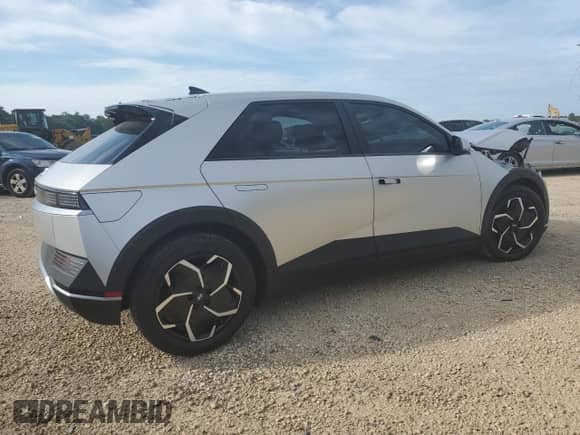 2023 Hyundai Ioniq 5 SEL z VIN KM8KN4AE1PU126717, wystawiony jako Copart lot #68697274 z przebiegiem 62 641 mil mil oraz Nie do naprawy • Non repairable. Historia ofert i sprzedaży dostępna na DreamBid. Obrazek 3.