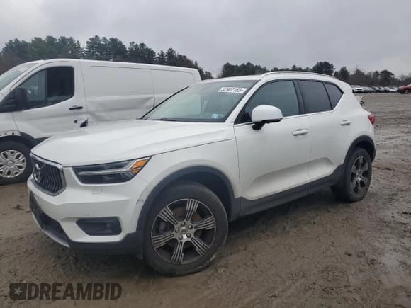 ✅ 2022 Volvo XC40 Inscription • VIN: YV4162UL3N2716788 • Лот: 52907165. Опубликован ранее на Copart с пробегом 28 925 миль. Бесплатный доступ к архиву аукционных продаж из США и подробный отчёт об истории автомобиля на DreamBid. Изображение 1.