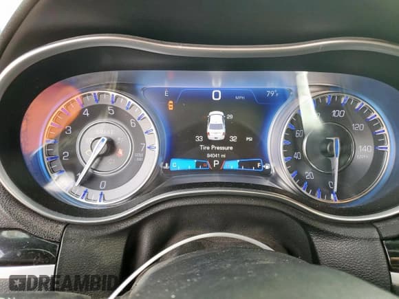 ✅ 2021 Chrysler 300 S • VIN: 2C3CCABG7MH524062 • Лот: 85925605. Опубликован ранее на Copart с пробегом 84 041 миль. Бесплатный доступ к архиву аукционных продаж из США и подробный отчёт об истории автомобиля на DreamBid. Изображение 9.