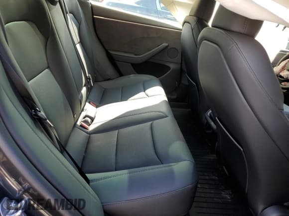 ✅ 2025 Tesla Model 3 Long Range • VIN: 5YJ3E1EB6SF921092 • Lot: 46918025. Wystawiony na Copart z przebiegiem 1 403 mil. Bezpłatny archiwum sprzedaży aukcyjnych z USA i szczegółowy raport historii pojazdu na DreamBid. Zdjęcie 10.