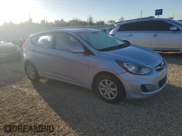 ✅ 2012 Hyundai Accent GS • VIN: KMHCT5AE4CU046421 • Лот: 74517334. Опубликован ранее на Copart с пробегом 50 525 миль. Бесплатный доступ к архиву аукционных продаж из США и подробный отчёт об истории автомобиля на DreamBid. Изображение 4.