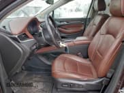 ✅ 2020 Buick Enclave Avenir • VIN: 5GAEVCKW8LJ145314 • Лот: 94855735. Опубликован ранее на Copart с пробегом 139 729 миль. Бесплатный доступ к архиву аукционных продаж из США и подробный отчёт об истории автомобиля на DreamBid. Изображение 7.