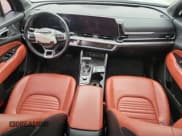 ✅ 2023 Kia Sportage SX-Prestige • VIN: 5XYK53AF8PG062037 • Lot: 82149135. Wystawiony na Copart z przebiegiem 101 484 mil. Bezpłatny archiwum sprzedaży aukcyjnych z USA i szczegółowy raport historii pojazdu na DreamBid. Zdjęcie 8.