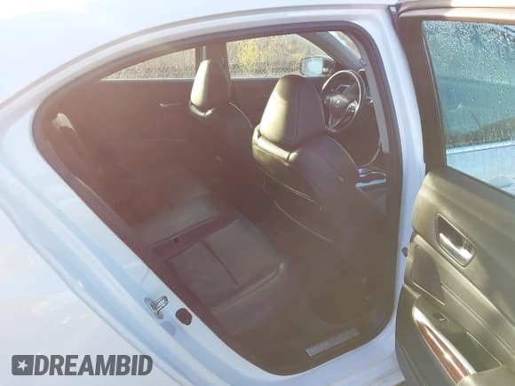 ✅ 2016 Acura TLX Technology • VIN: 19UUB3F50GA002840 • Lot: 43769843. Wystawiony na IAAI z przebiegiem 106 592 mil. Bezpłatny archiwum sprzedaży aukcyjnych z USA i szczegółowy raport historii pojazdu na DreamBid. Zdjęcie 8.