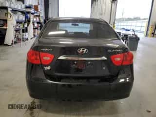 2010 Hyundai Elantra GLS z VIN KMHDU4AD5AU979048, wystawiony jako Copart lot #72148984 z przebiegiem 194 161 mil mil oraz Czysty tytuł • Clean title. Historia ofert i sprzedaży dostępna na DreamBid. Obrazek 6.