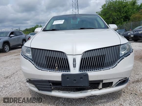 ✅ 2015 Lincoln MKT EcoBoost • VIN: 2LMHJ5AT2FBL03200 • Lot: 42927841. Listed on IAAI with 138,403 mi. Free auction sales archive from the USA and detailed vehicle history report at DreamBid. Image 6.
