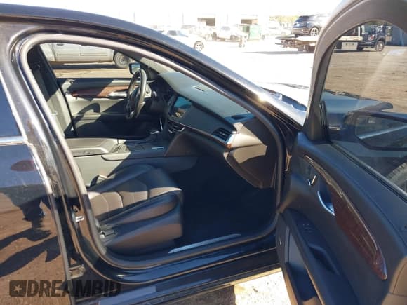 ✅ 2018 Cadillac CT6 AWD • VIN: 1G6KB5RSXJU153907 • Lot: 43485941. Listed on IAAI with 106,461 mi. Free auction sales archive from the USA and detailed vehicle history report at DreamBid. Image 5.